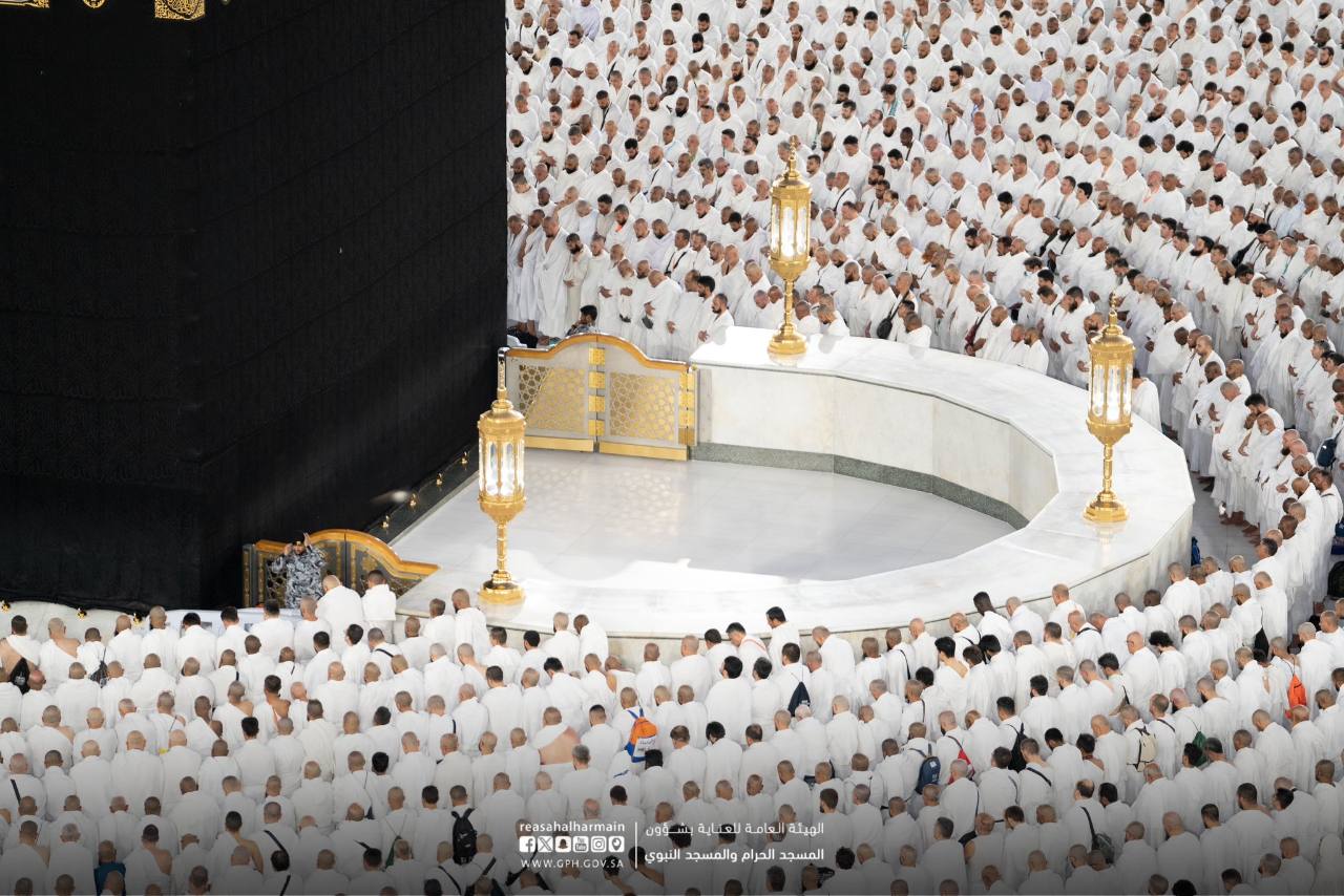 الحِجر بجوار الكعبة المشرفة